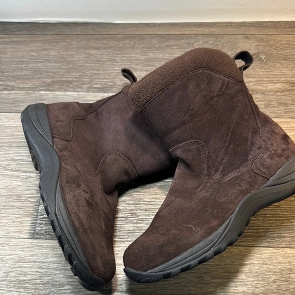 LL bean Brown Suede winter Boots woman’s 8.5 (s31)